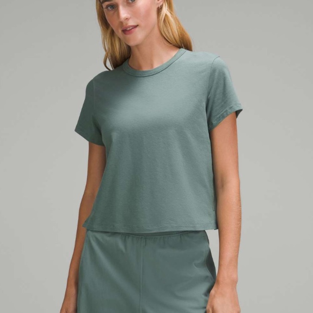 lululemon classic-fit cotton-blend tee